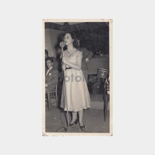 1960 Bursa Foto Seçkin - Solist Kız Konulu Fotoğraf